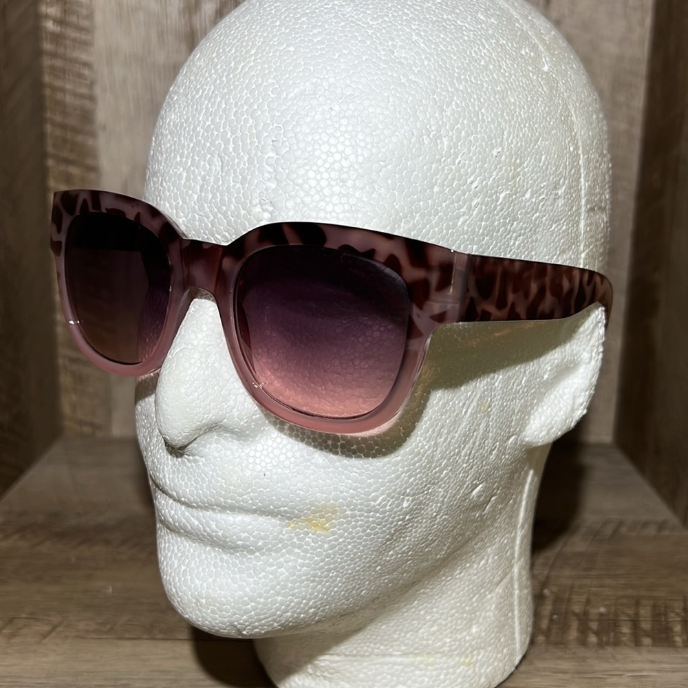 Anthropologie Ett Twa Sunglasses Cheetah